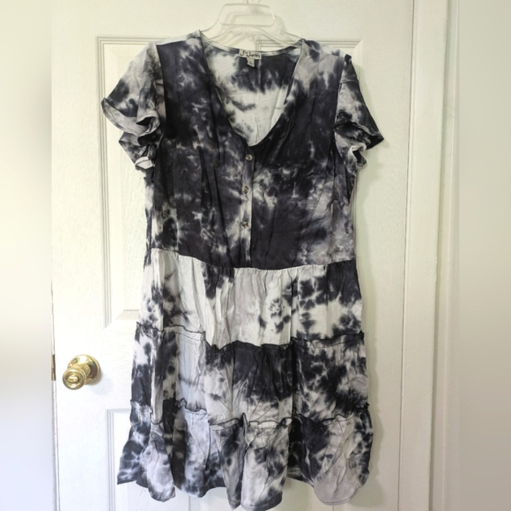 *3 for $15* NWT 1X Tie-Dye Boho Dress